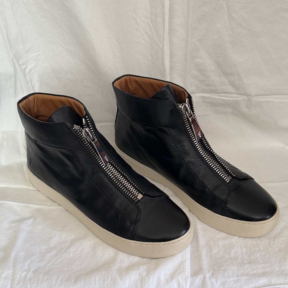 FRYE AND CO. Black and White Womens High-Top Sneakers